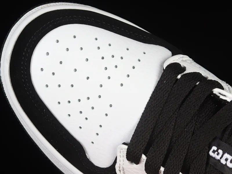 All categories Air Jordan Jordan series basketball shoes Air Jordan 1 Low Z version Air Jordan 1 Low AJ1 Joe 1 black and white panda low-top casual sneakers 553560-101
